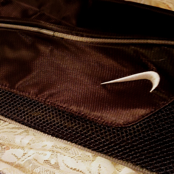 NIKE GOLF BAG ACCESSORIES AND BALLS NWOT - Picture 4 of 5